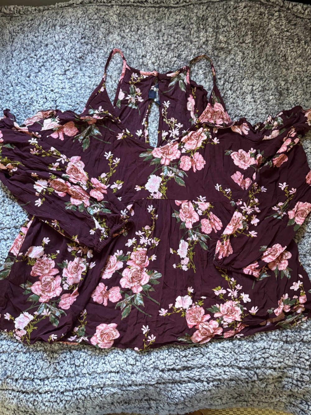 American Eagle Outfitters Burgundy Floral Blouse - Picture 1 of 5